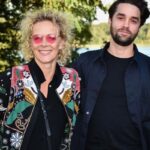 Katja Riemann Instagram - Was für eine unglaubliche location für ein Filmfestival…man möchte immerzu auf den blauen Scharmützelsee schauen und fragt sich, wie konnten die Menschen die Schönheit und Intelligenz der Natur in so kurzer Zeit versauen... Hier hat #volkerschlöndorff seine Doku „Der Waldmacher“ gezeigt, in der es um Wiederbewaldung in westafrikanischen communities geht., indem man den unterirdischen Wald wieder zum Leben bringt. @filmohnegrenzen @gutundboesel @maxbefort (hat mich netter Weise begleitet) photos by @boristrenkel.fotografie