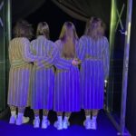 Katja Riemann Instagram - Es war so schön!! Nun geht‘s zurück nach Haus, nach Berlin. @vidina.popov @svenjaliesaux @nastyagee @ruhrfestspiele @maxim_gorki_theater @sibylle_berg