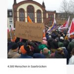 Katja Riemann Instagram – Repost von @correctiv_org 
Es ist erleichternd, diese Bilder zu sehen, und dass schnell und entschieden soviele Menschen aus offensichtlich unterschiedlichen Generationen sich zusammenfanden an so vielen Orten. Dank an all jene, die proaktiv und zügig dies organisierten, überall. 
Ich bin derzeit nicht in Deutschland, werde euch unterstützen, sowie zurück. Bis dahin winke ich euch zu und bin dankbar, dass man in diesem Land verstanden hat, dass WIR die Demokratie sind. Was für ein gutes Zeichen auch in die Welt…. Allemagne