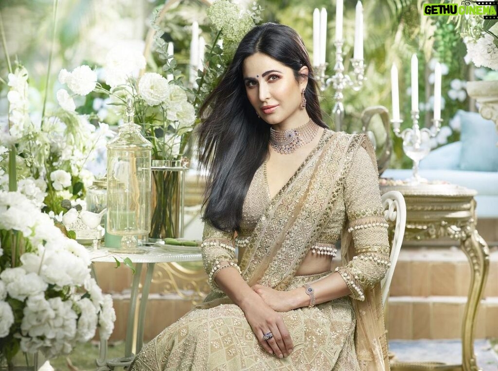 Katrina Kaif Instagram - Celebrating @kalyanjewellers_official incredible milestone of 200 showrooms across 5 countries and 22 Indian States/UT. Their journey is a testament to timeless craftsmanship and a trusted brand that has adorned countless moments of elegance. Excited to be part of a remarkable journey! #KalyanAt200