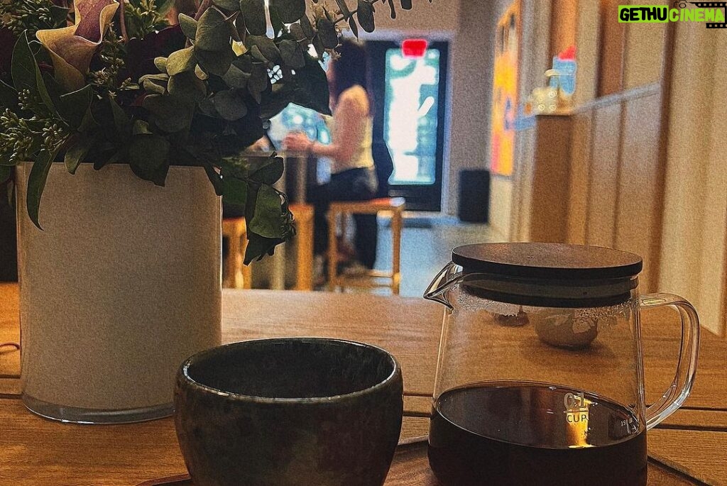 Katrina Kaif Instagram - Coffee mornings ☕….. the best