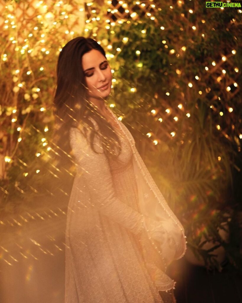 Katrina Kaif Instagram - Eid Mubarak 🌙