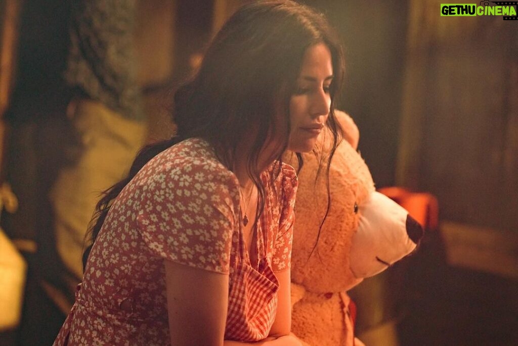 Katrina Kaif Instagram - A few pondering moments before the story unveils tomorrow ….. #MerryChristmas in cinemas jan 12 th 🎄