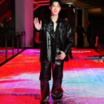 Kavinpat Thanahiransilp Instagram - 𝐓𝐡𝐞 𝐧𝐞𝐰 𝐡𝐲𝐩𝐞 𝐢𝐬 𝐡𝐞𝐫𝐞!✨ @theemsphere is now ready to become “𝐭𝐡𝐞 𝐏𝐮𝐥𝐬𝐞 𝐨𝐟 𝐁𝐚𝐧𝐠𝐤𝐨𝐤” Let’s come and experienced every lifestyle in the heart of Sukhumvit. #EMDISTRICTCALLINGTHEWORLD #EMCALLING #EMDISTRICT #EMSPHERE #EMPORIUM #EMQUARTIER @emporium_emquartier @theemsphere style: @kaiva.official @jittrakarnjewellery Emsphere at EM District
