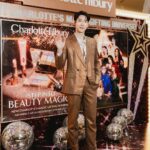 Kavinpat Thanahiransilp Instagram - 🪩🌟STEP INTO BEAUTY MAGIC WITH CLUB MAGIC 🌟🪩 ชาร์ลอต ทิวเบอร์รี่ ขอเชิญทุกคนเข้าสู่ Charlotte’s Club Magic ป๊อปอัพอีเว้นท์สุดมหัศจรรย์แห่งปี พร้อมมอบความสุขให้กับทุกคนด้วยเซตของขวัญสุดพิเศษจากคอลเลคชั่น Holiday 2023 พิเศษ! ลุ้นรับของขวัญเพิ่มเมื่อช้อปผลิตภัณฑ์ใดๆ ภายในงานที่ตู้ Magic Vending Machine 💖 โซน Hall of Fame ชั้น M ศูนย์การค้าสยาม พารากอน ตั้งแต่วันนี้ - 1 พ.ย. 66 @Charlottetilbury #CharlotteTilburyTH #ClubMagic #StepIntoMagic #Charlottetilburyholiday outfit: @houseoftatayvon Siam Paragon
