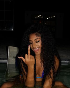 Kaychelle Dabney Instagram - Just here for the vibes ✌🏽
