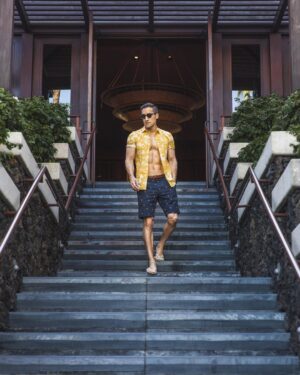Keahu Kahuanui Instagram - I like to try to walk casually when I leave the lobby of a nice resort after eating all the free banana bread and drinking all the coffee they set out for the guest(s). Tough to do with that much caffeine but I try.