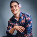Keahu Kahuanui Instagram - You can tell toxic masculinity it can f*ck right off. I was raised in a house full of that bullshit and it does nothing but create insecurity, stifle emotional intelligence and attempt to equate attractiveness with reaching a mythical idea of “manliness”. The exiting administration exudes a lot of that and I’m glad to see it go. Express yourself. Raise others up. Keep fighting for change. Do the work to better yourself. And wear a flower because why not? Aloha 🌺 New York, New York