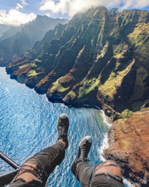 Keahu Kahuanui Instagram - Looking for the weekend like...