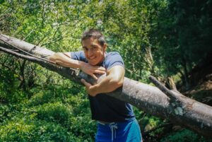 Keahu Kahuanui Instagram - 21 seems so long ago… still doing a lot of the same in my free time though:

1) hiking the Kalalau trail
2) running - that was prob just after a 400m sprint
3) hiking down to the beach
4) making a snowman on a frozen lake