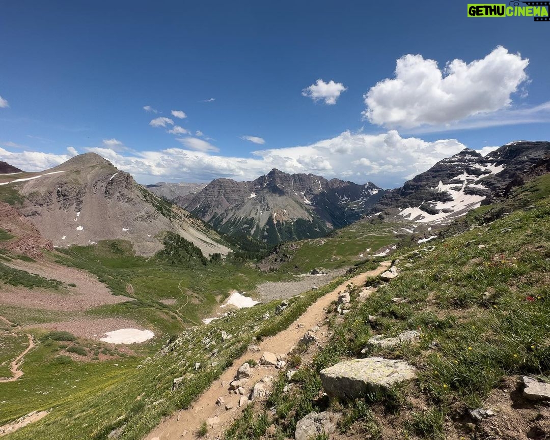 Keahu Kahuanui Instagram - One of the most beautiful backcountry areas in America (imo) and luckily one I’ve spent a lot of time exploring is in Colorado. Spring, Summer, fall or winter, 🏔️ Aspen Snowmass Wilderness 🏔️ has never disappointed and this 27 mile, 8200ft gain, high elevation trek over 3 days was no exception. I actually want to come back and try to trail run this in a day 🫠. Any takers 😅? #roamtheplanet #mountains #hikingtrails #hikingadventures #optoutside #hikingtips #ourdailyplanet #whyihike #explorecolorado #fourpassloop #exploreaspen #k2o Aspen, Colorado