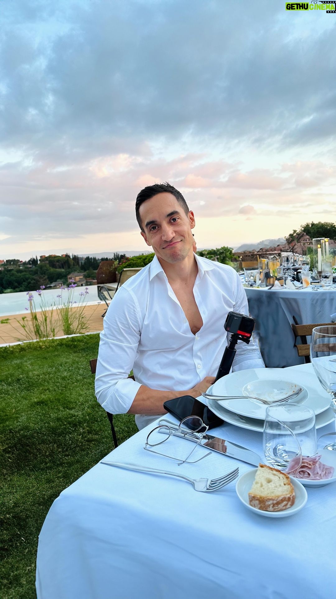 Keahu Kahuanui Instagram - “Whatcha thinking about…?” Has someone ever caught you mid-daydream and been like, “helloooo, anyone home🏠?” I’ve definitely been on a journey this year; mentally, physically and emotionally. More thankful than ever for the beautiful places I’ve been able to decompress in this year while putting this body through its paces. While a lot of my stress release happens through outdoor activities and disconnecting in nature, it’s been incredibly helpful to have some tools and resources to mentally nosh on along the way from some GREAT BOOKS 📚 on anxiety, emotional wellbeing, relationships and mental health. Considering the questions I’ve received about them, here’s a few of the reads I liked from the past few months: - Atlas of the Heart @brenebrown - How to do the Work by Nicole Lepera - First, We Make the Beast Beautiful @_sarahwilson_ - Owning Your Own Shadow by Robert A. Johnson - Atomic Habits @jamesclear Whether you like anecdotal reads or scientific based, there’s a lot to think about and some great daily practices. Take what works. Leave what doesn’t. Have you read any? Thoughts? New suggestions? #hiking #bookfinds #mountains #adventure #travel #naturephotography #hikingadventures #landscape #outdoors #trekking #photography #wanderlust #hike #explore #naturelovers #camping #mentalhealth #outdoor #optoutside #photooftheday #wandern #goodreads #instagood #travelgram #getoutside