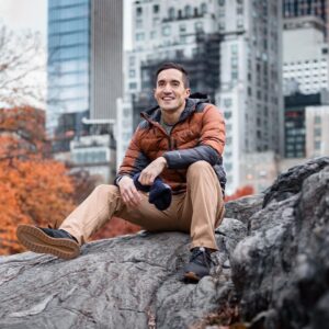 Keahu Kahuanui Instagram - #ad It's my favorite time of year again; warm drinks, gift giving, changing leaves, snow, wreaths and most importantly: layers! It's rare for me -not- to grab from @columbia1938 when I go to pull out something to wear, especially with all the options they have for keeping warm: Omni-Heat for long, mountainous hikes. Powder lite for running around. In almost any color. Gloves. Shoes. Even if it's just for a walk through Central Park, you've got choices. Already have yourself sorted? Give the gift of a cozier winter with something from @columbia1938. 100% would recommend to a friend. #CSPartner #MadeForOutdoorGiving #visitnyc #visittheusa #centralpark