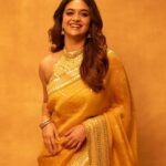 Keerthy Suresh Instagram - Wishing everyone Love, Light, Peace and Happiness! Happy Diwali 🤗🪔 #diwalivibes