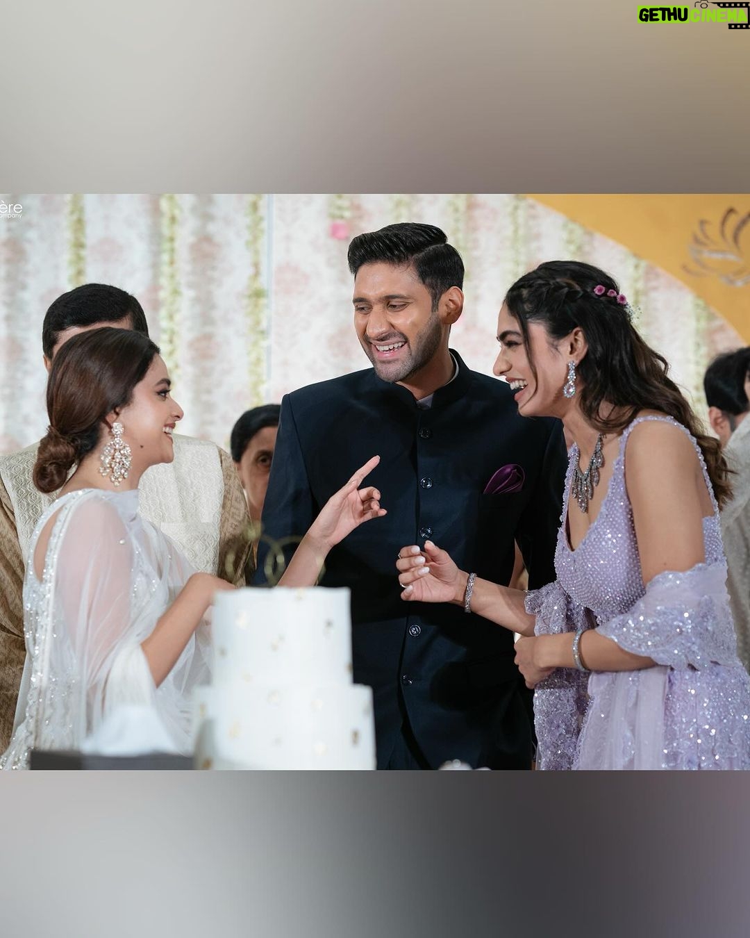 Keerthy Suresh - 2.2 Million Likes - Food, smiles, weddings!🤍