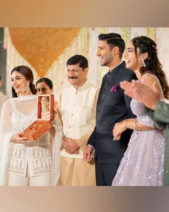 Keerthy Suresh Instagram - Food, smiles, weddings!🤍
