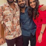 Keerthy Suresh Instagram - Fun days at #Vaashi set An unforgettable journey! 🤗❤️ #OneYearOfVaashi @tovinothomas #VishnuRaghav @revathysureshofficial @revathy_kalamandirr @gsureshkumar_official @ronydavidraj @nitin_mick @dcunha.neil @kailasmenon2000 @vinayaksasikumar @anu.mohan.k @divigeorge @anaghaa_narayanan_ @___sohil__ @rohith_ks @urvasitheatres