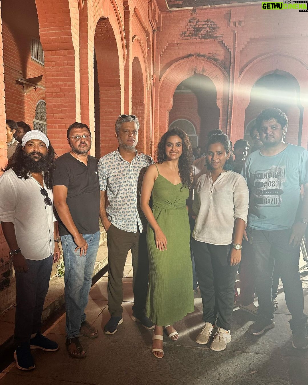Keerthy Suresh Instagram - Aaand it’s a wrap! ❤️ #Raghuthatha #WrapParty @hombalefilms @vkiragandur @iamsumankumar #vijaysubramaniam @karthik_krg #MSBhaskar @yamini.yagnamurthy @i_dpsingh @ramcharantej.labani @rhea_kongara #PoornimaRamaswamy @shruthimanjari @rseanroldan @anandkrishnamoorthi @editorsuresh @ravindravijayisms @devadarshinichetan @rajeshbalachandiran #Anandsami @manojkumarkalavanan @rajeevravindranathan @jayakumar_janaki @sheng.official @ismathbanu_off @aadhira78 @thecurlylines @actor_mippu.samy @mukesh_k.u.m.a.r #Janakiammal