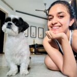 Keerthy Suresh Instagram - His curious looks 🧐 #KAndNyke #WorkoutPartner #Raghuthatha