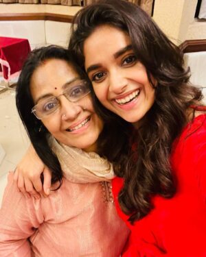Keerthy Suresh Instagram - தாய் இல்லாமல் நான் இல்லை ❤️

#HappyMothersDay