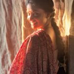 Keerthy Suresh Instagram – 25 days of #Dasara ❤️

Thanks a million for all the love you have showered on Dasara and Vennela! 🤍

Love love love only love and gratitude 🤗🙏

@nameisnani @dheekshithshettyofficial @srikanthodela__ @musicsanthosh @sathyansooryan.isc @navinnooli @kollaavinash @jithu_choreographer @slv_cinemas @saregamatelugu