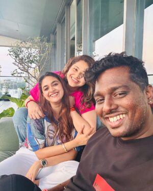 Keerthy Suresh Instagram - Tomorrow is a very special day because the world is going to witness your magic machi! @atlee47 
My excitement is at its peak for all you nanbas @anirudhofficial  @priyaatlee @dop_gkvishnu 🤗
It is going to be a treat to watch King Khan @iamsrk in this new avatar! We all are waiting to be blown away by your performance sir! ❤️
Wishing you guys the best and sending all my love to team #Jawan

READY CHIEF!!!! 🫡

@nayanthara @actorvijaysethupathi  @deepikapadukone @redchilliesent