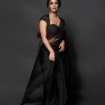 Keerthy Suresh Instagram - Embracing black ♠️ #DasaraPromotions #Dasara