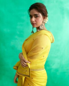 Keerthy Suresh Instagram - New Beginnings and Yellow! ✨💛 #VD18