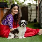 Keerthy Suresh Instagram - May this season of harvest bring love and joy to our lives. Happy Pongal 🙏🏼❤️ இனிய பொங்கல் வாழ்த்துக்கள் 🌾🍯🎋 #pongal2024
