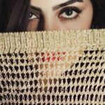 Keivan Mohseni Instagram - وقتی برای اولین بار دیدمت ۱۷ سالت بود. چقدر اون روز دست نیافتنی بودی. به خودم گفتم کاش مال من بود. امروز صبح که از خواب بیدار شدم بهت نگاه کردم. هنوز همون دختری بودی که ۱۳ سال پیش عاشقش شدم. تولدت مبارک عاطفه‌ام. #hbd #love #married #تولد #Awesome #portrait #photography Gerash