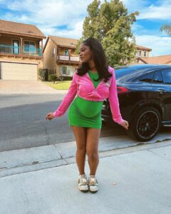 Keke Palmer Instagram - Reminiscing on this beautiful experience in my life! I had a great epiphany in therapy recently. Due to traveling and scheduling both of my parents had to stop working to support my career and be present for my three siblings, leaving me with the financial responsibility around age 12. Which I took great pride in because I knew what it would do for generations to come and a huge blessing that I could even help out. However it caused me a lot of pain because I essentially had to abandon my childhood feelings and desires, becoming like a parentalized child, which is something some of you can probably relate to in your own way. This was something that I have had to continuously work through because I am grateful but often feel like.. I missed “IT”. Life can be such a tragic comedy because how funny is it.. that now becoming an actual parent, and the responsibility I’ve always carried being more valid now than ever, has in fact given me the chance to feel what it’s like to be a kid again 🥹 I get a chance to explore a lot of the things I missed out on with my son. His freedom is like, the most priceless gift to me. He is already teaching me so much, it’s like he awakened the little me inside that I thought was long gone. God never forgets, the irony always gets me 🤣🫶🏾🙏🏾