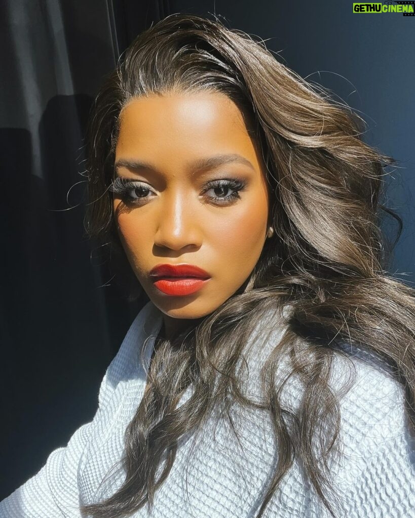 Keke Palmer Instagram - Sometimes people don’t want to be your friend, they just don’t want to be your enemy. They can’t be cool with you but they don’t want you to know, even though you already do. And if they can keep you close enough, maybe they can use you at an opportune time without having to have shown any loyalty. It’s so much easier to be honest, no one trusts a coward. 🫶🏾
