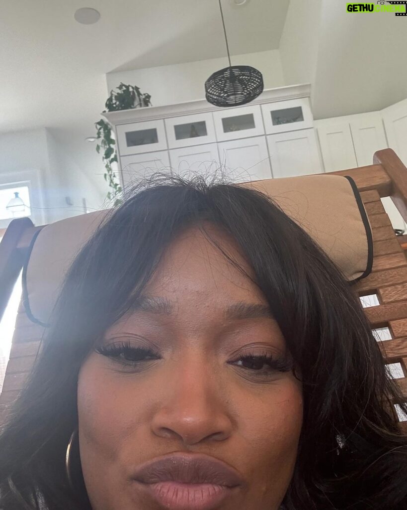 Keke Palmer Instagram - Wish I took more pics! Best weekend vibes. I feel like I stretched my stomach out I ate so damn much I’m actually scared lowkey 🤣🤣 All smiles over here. 🥵