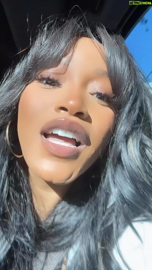 Keke Palmer Instagram - Gooooodmorninggggggg!! How yall doing? For those asking, the song is “Smooth Like Hitch” by @dukeriley — idk why it didn’t link lol.