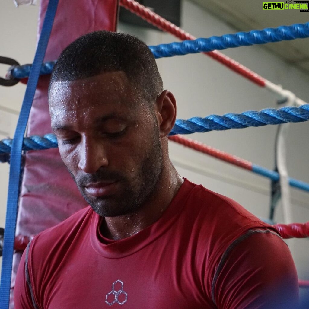 Kell Brook Instagram - ‪I just wanted to address some speculation circulating around about my retirement. ‬ Im not sure where these reports have surfaced from but I have NOT retired. I have had some time away from the ring but me and my team have been proactively looking to secure them big fights. We went to New York because we want to fight Crawford. These are the level of fights that get me excited and I’d only ever want to bow out on a high, putting on an exciting show for my fans who have always shown me incredible support! If these BIG fights can be made, then I’d love nothing more than to dance again under them bright lights. - So unless and until you hear it from me, know that The Special One still has a few more special nights in store for you guys !!! • • #AllOfTheLights