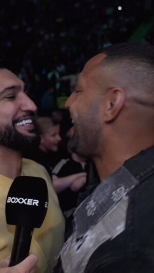Kell Brook Instagram - @specialkellbrook v @amirkingkhan 2 😅

#SmithEubank2 | Now | AO Arena, Manchester | @skysportsboxing @wassermanboxing