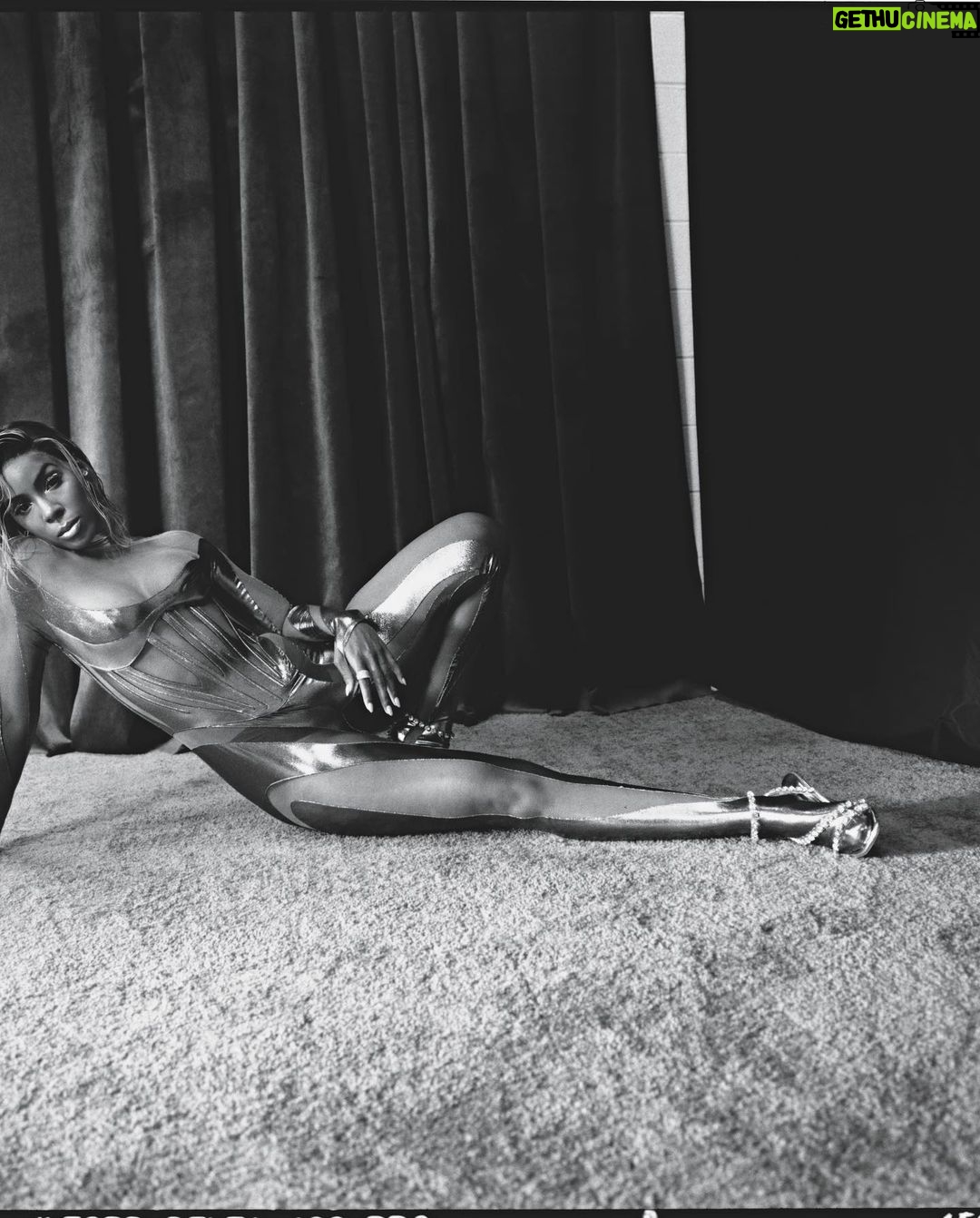 Kelly Rowland Instagram - Thank You @nylonfrance for such a fun shoot! I’ve been so excited to share this for months!