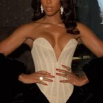 Kelly Rowland Instagram - Thank You @harlemsfashionrow for my award! I thank you from the bottom of my heart, for my Fashion ICON award! Thank You @brandicedaniel and your team!! I am beyond honored! ♥️ Thank You!!!! THANK YOU!!