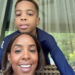 Kelly Rowland Instagram - Hang Time Wit TITAN @titanjewell !!!!! #FuhDa♥️of_____ #basketball