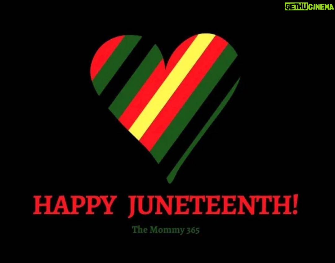 Kelly Rowland Instagram - ✊🏾US✊🏾 Forever celebrating us!! ♥️💚🖤💛♥️💚🖤💛
