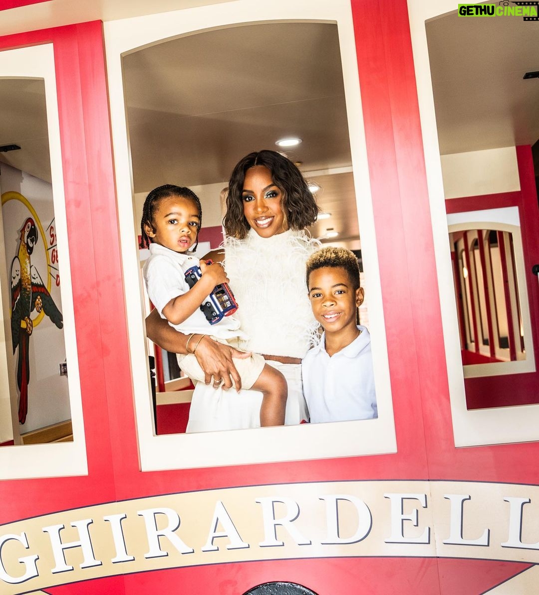 Kelly Rowland Instagram - My boys and I got the chance to celebrate the reopening of @Ghirardelli’s Original Chocolate & Ice Cream Shop at #GhirardelliSquare in San Francisco & let’s just say they were in lalaland lol. #GhirardelliPartner