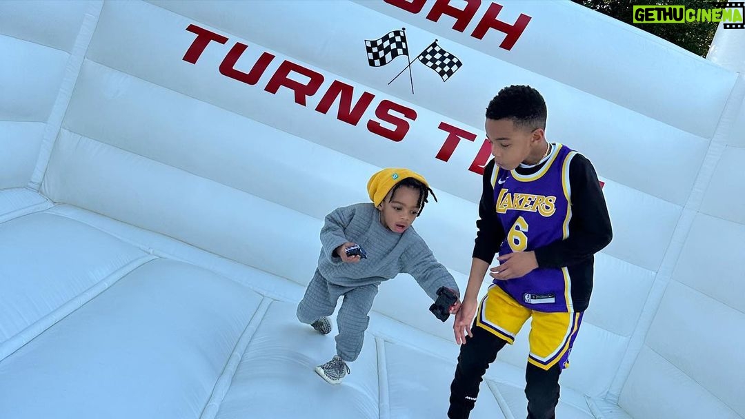 Kelly Rowland Instagram - This Weekend Recap! Noah turned 2yrs old & TITAN found out his Mom is a gloatin’ fool! (Last slide) lol