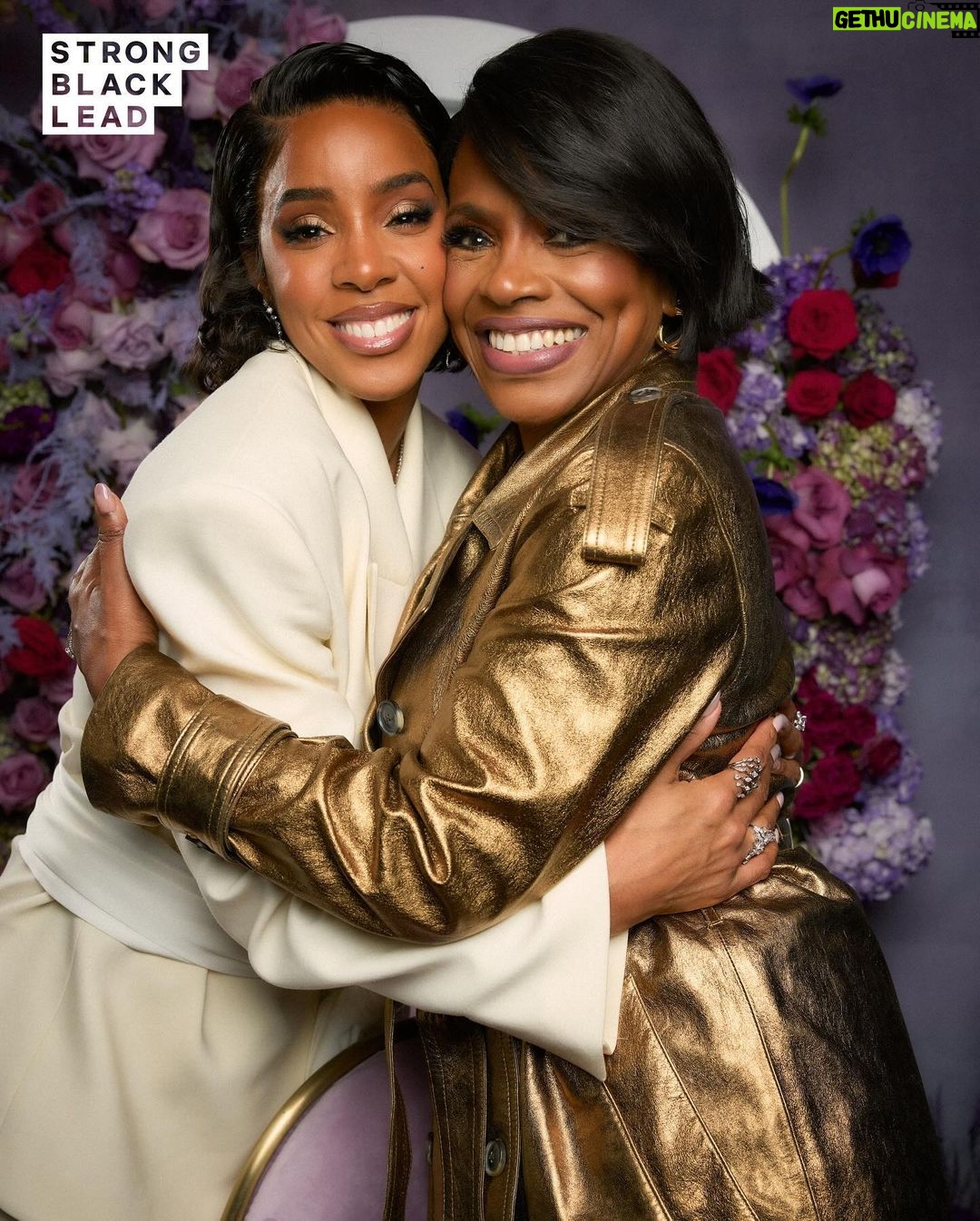 Kelly Rowland Instagram - Hey Queen Dinner Part 2 🩷♥️🩷♥️🩷♥️🩷♥️