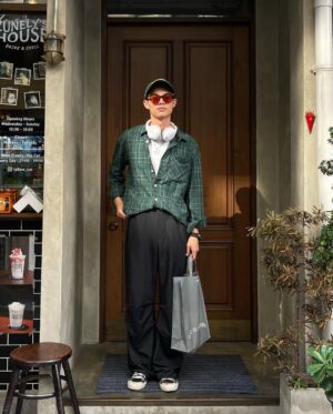 Ken Lertsittichai Instagram - 💚🤍🖤🩶