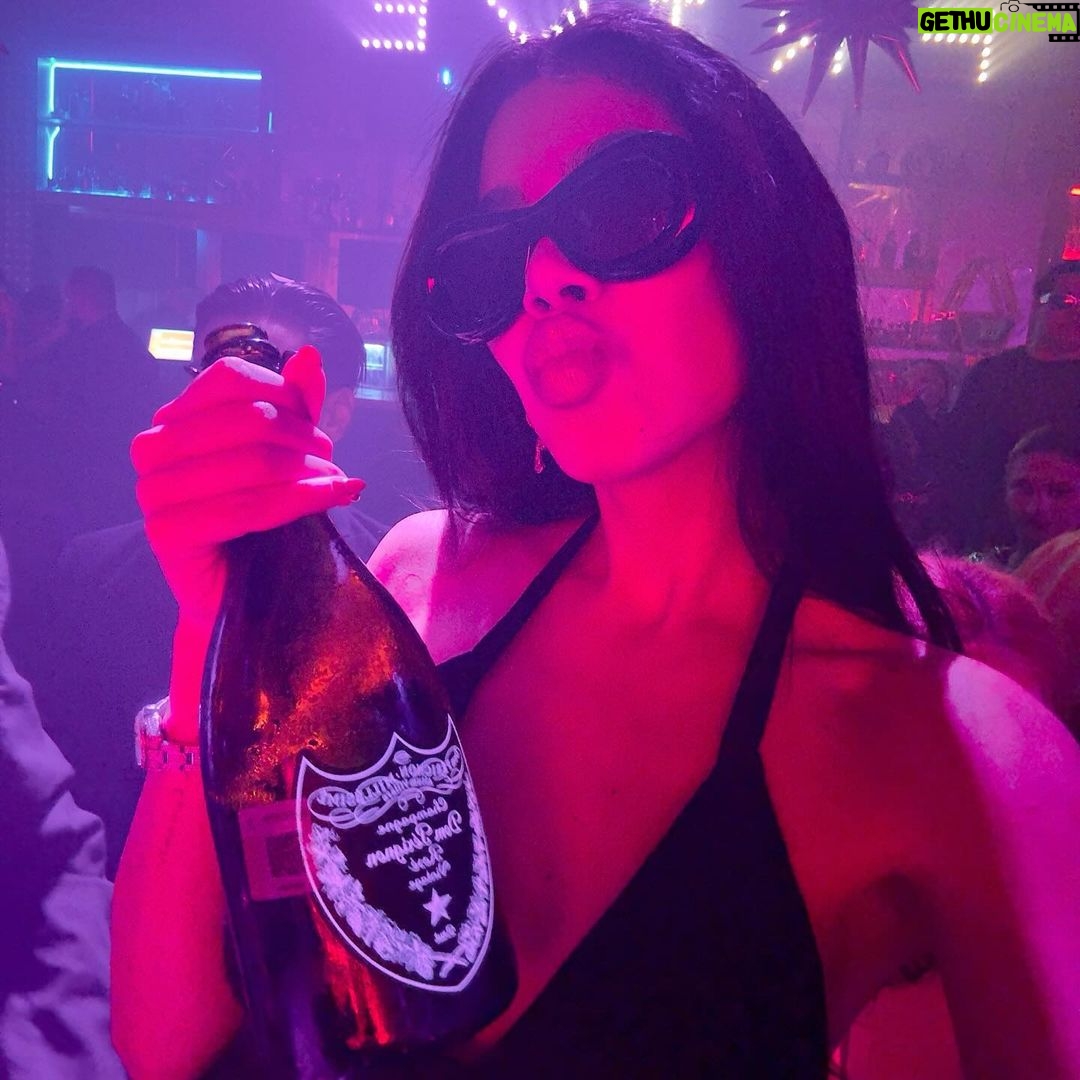 Kenia Os Instagram - happy new yearrrrrrrrrrrr Mexico
