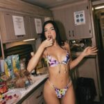 Kenia Os Instagram - y luego dime a que te sabe 🍬 #1 mv globales bb graaacias Los Angeles, California