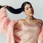 Kenia Os Instagram - Para seguir inspirando a millones de personas, #KeniaOs demuestra día con día lo real y lo humana que es, para que la puedan ver más allá de una artista, sino como una amiga. 💗 ¡No te pierdas la entrevista exclusiva en nuestro link en bio! ✨ #MujeresDelAño #GlamourWOTY