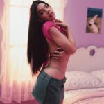 Kenia Os Instagram - Habitual que me pidas lo que no te puedo dar 🐇💭💓🤍 Miami, Florida