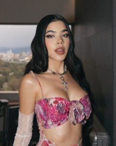Kenia Os Instagram - 🌸🎀 1/2 Un día más viviendo la fantasy. Mexico