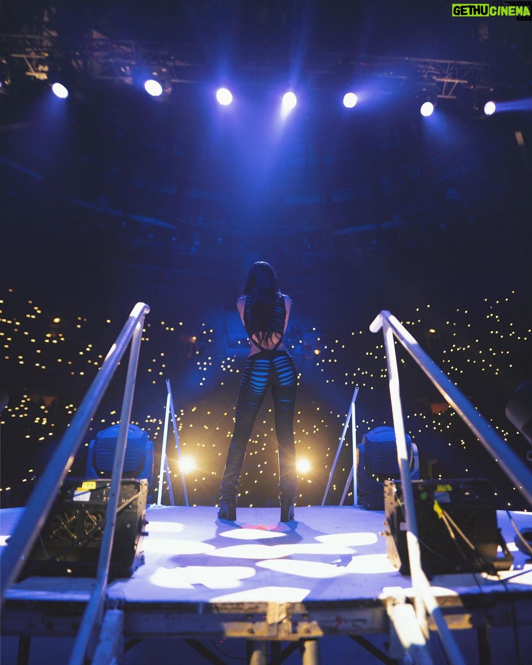Kenia Os Instagram - viviendo la fantasía de lo shows como una hadita Mexico